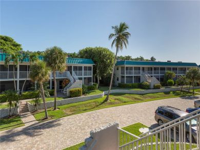 Sanibel Rental with Two Bedrooms Beachfront
